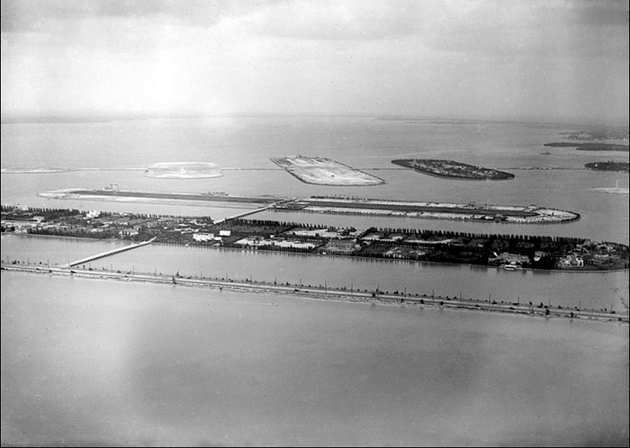 Palm-Island-circa-1922
