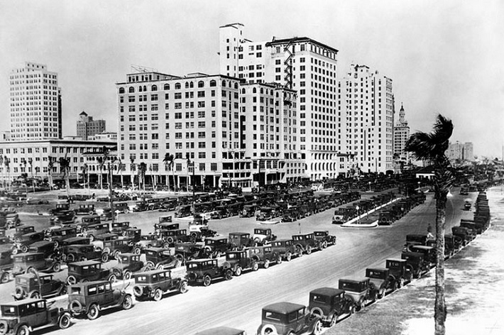 Biscayne Boulevard in Miami Florida in 1927